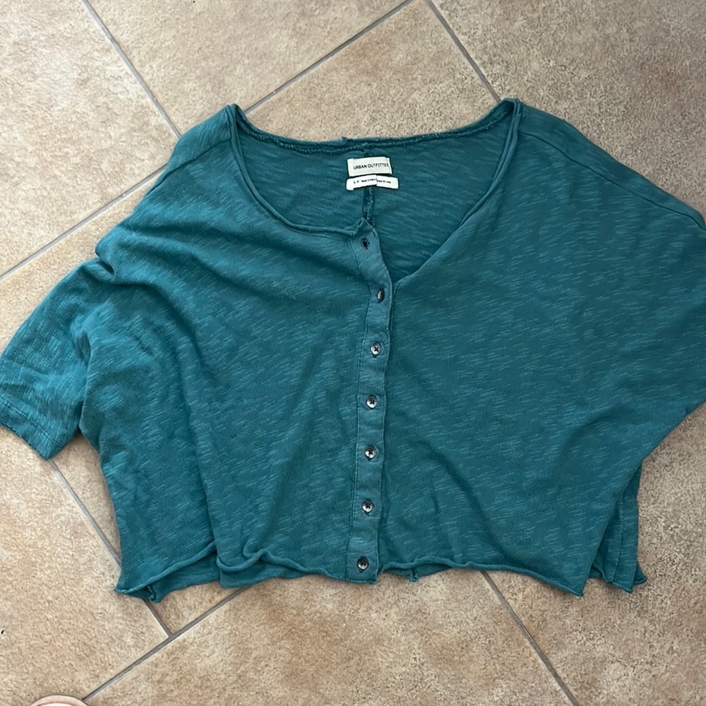 Urban casual button up short sleeve top
